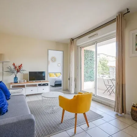 Aigle D'or Furnished Flat Apartment Aix-en-Provence