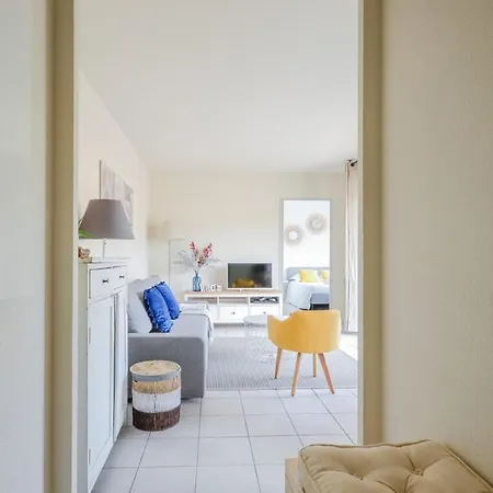 Apartment Aigle D'or Furnished Flat
